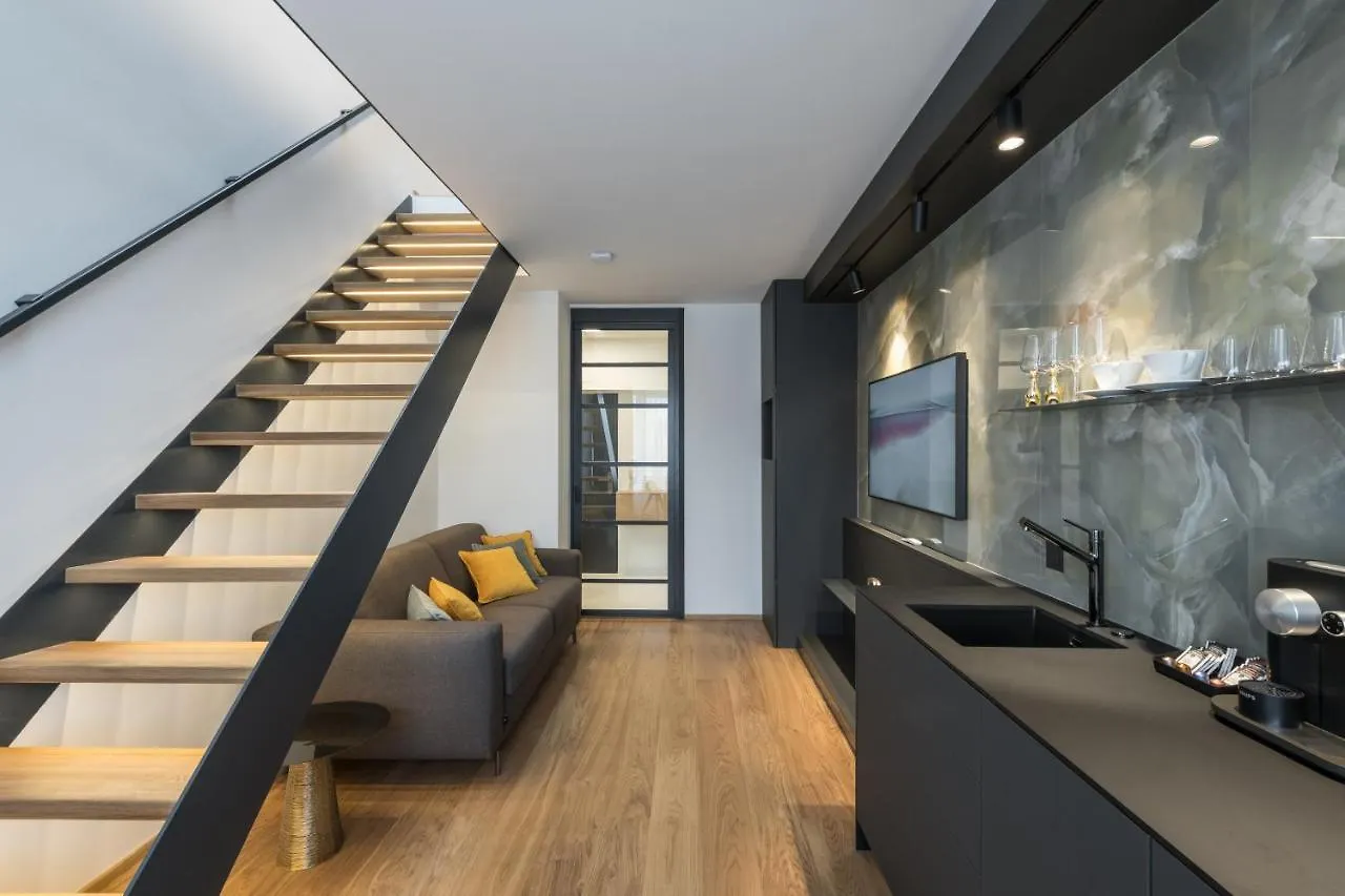 Apartament Fully Renovated Stylish Duplex In A Convenient Location Praga